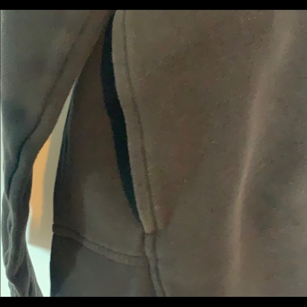 Lululemon jacket in black - Picture 5 of 8